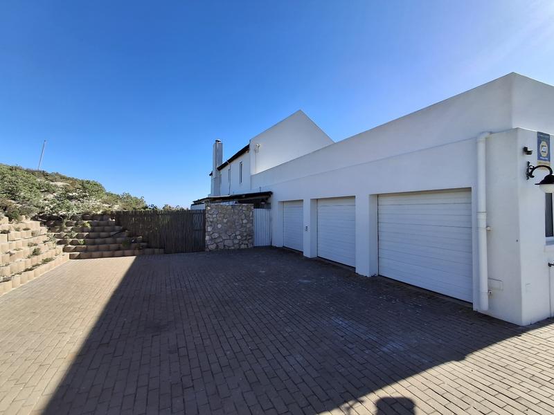6 Bedroom Property for Sale in Duyker Eiland Western Cape
